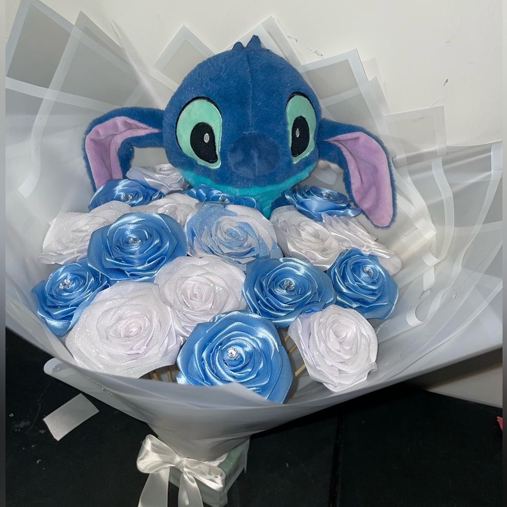 I’m selling this stitch eternal bouquet